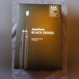 Aquasonic Black Series Ultra Whitening Toothbrush